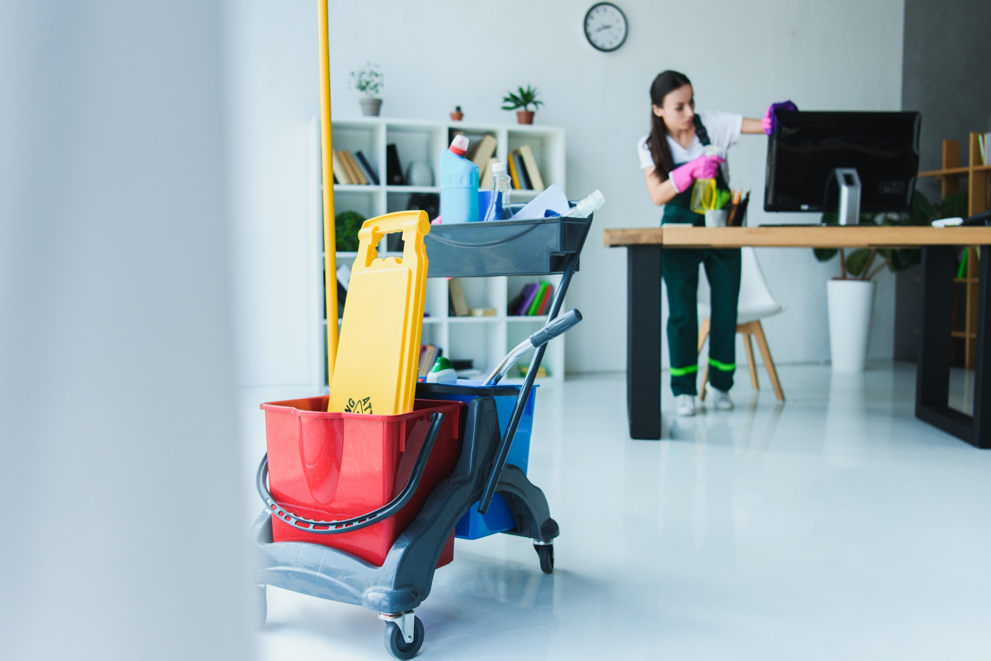 How to Hire an Office Cleaning Company: What to Look For